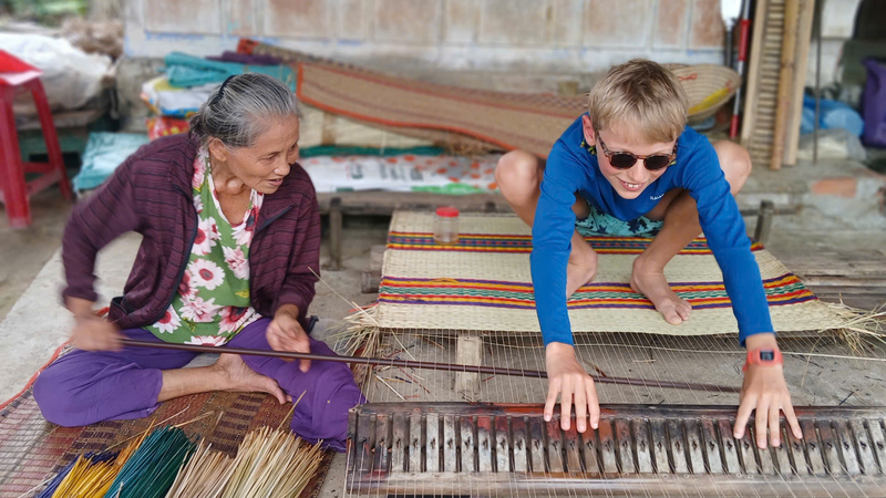 Rowing Sup/Kayak from the Coconut forest to the Craft village (8)